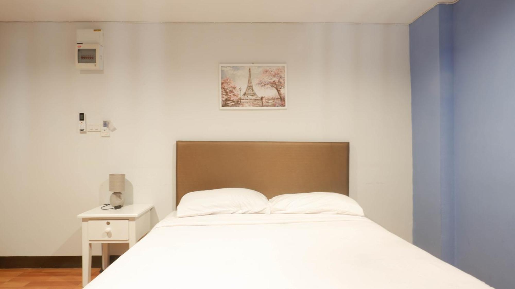 Airport A1 Hotel — Photos 1